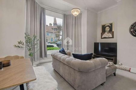 Oxford Court Lexden Colchester, CO3 - Photo 2