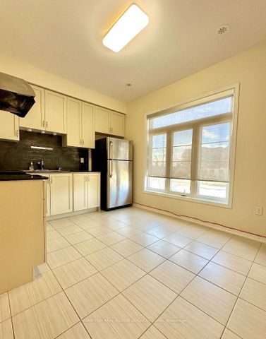 For Lease - 28 Beehive Lane, Markham, Ontario - Photo 5