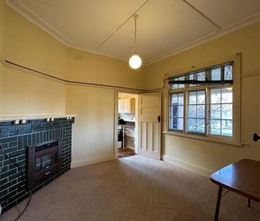 283A Crawford Street, Queanbeyan - Photo 2