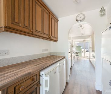3 bedroom mid terraced house to rent, - Photo 6