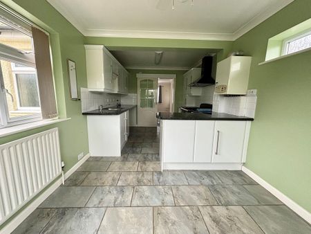 2 bedroom bungalow to rent - Photo 5