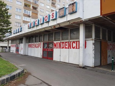 Kiadó átlagos állapotú lakás - Budapest III. kerület - Fotó 2