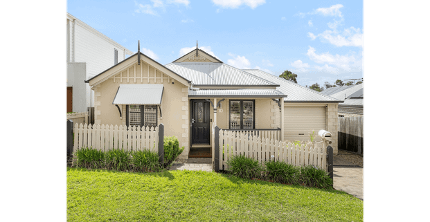 Comfortable Home in the heart of Springfield Lakes! - Photo 1