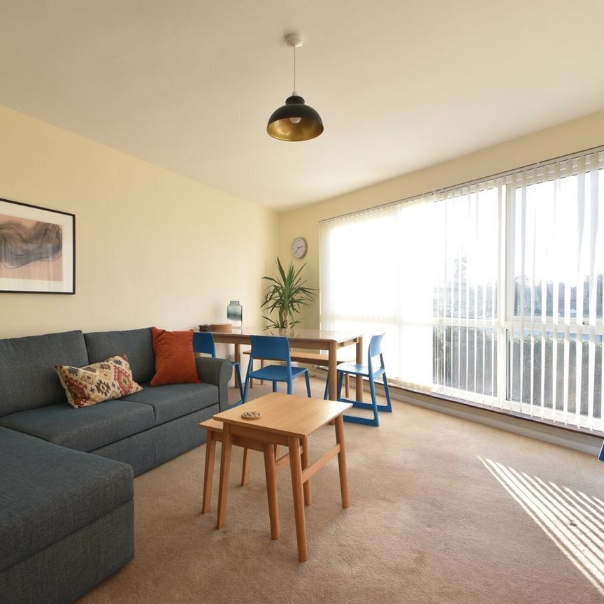 Parkside Court, WEYBRIDGE, KT13 - Photo 1