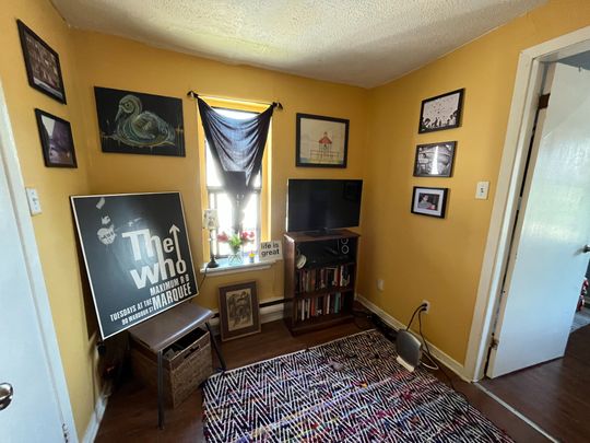 For Lease - 27 Hamilton Street Unit# 203, Toronto, Ontario - Photo 1