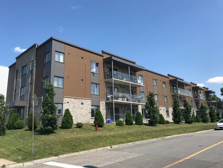 Superbe grand 3 1/2 style condo Ste-Foy Air Clim, Libre - Photo 4