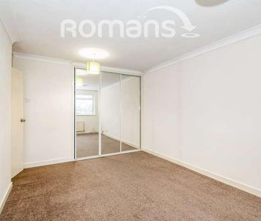 Fernhill Road, Farnborough, GU14 - Photo 2