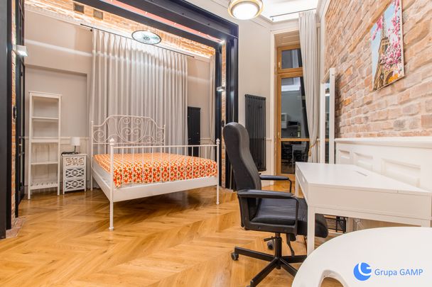 ENG| Przy samych Plantach! Stare Miasto – Podwale - Photo 1