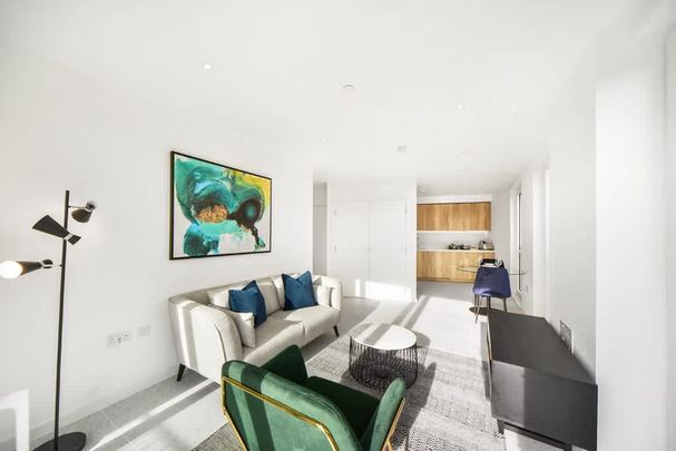 Georgette Apartments, Cendal Crescent, E1 - Photo 1