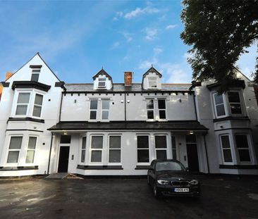 United Kingdom, 23-25 The Crescent, TS5 6SG, Middlesbrough - Photo 1