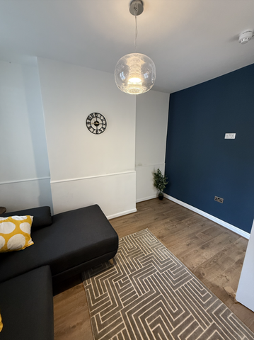 6 bedroom house to rent - Photo 2