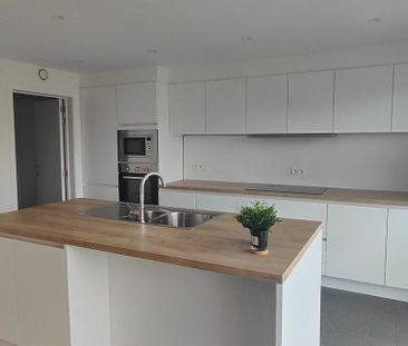 Appartement te huur in Meulebeke voor € 800 met 2 slaapkamers - Foto 5