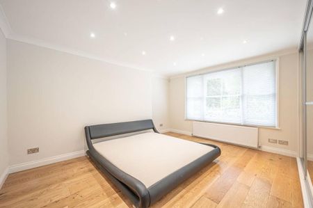 4 bedroom apartment to rent - Photo 3