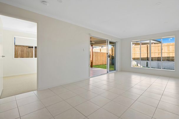 Modern Three Bedroom Unit - Photo 1