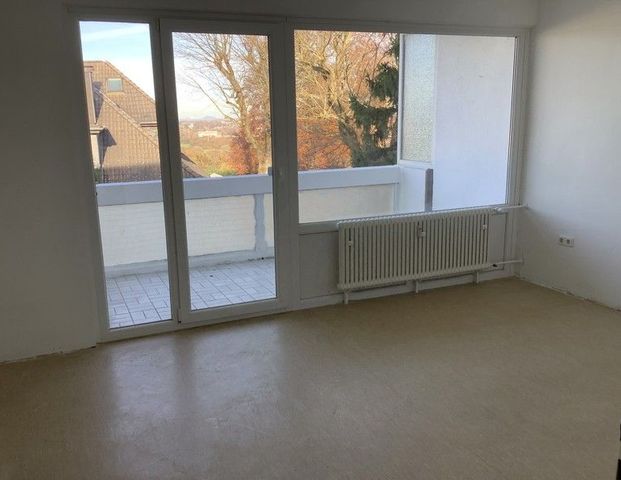 Burgaltendorf: Helle 2-Zimmer-Wohnung mit Balkon, renoviert - Photo 1