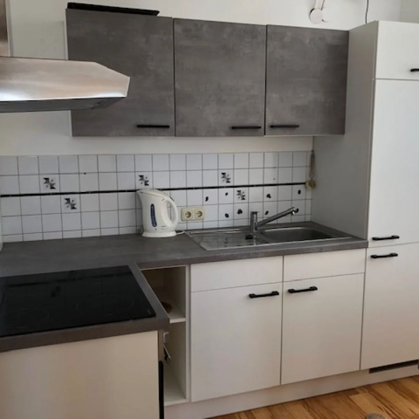 Große 3-Zimmerwohnung mit Einbauküche und großer Terrasse. - Foto 1