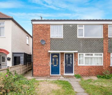 2 bedroom end of terrace house to rent - Photo 2