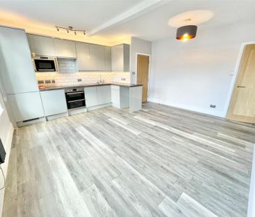 Cheltenham Road, Montpelier, Bristol, BS6 5RL - Photo 2