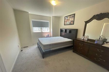 For Lease - 887 Kicking Horse Path, Oshawa, Ontario - Photo 2