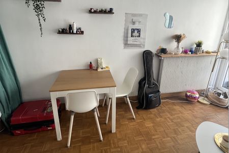 Paris 18 Studio meublé avec alcove nuit et balcon - Photo 2