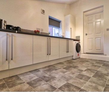 Fenham, Newcastle Upon Tyne - Photo 4