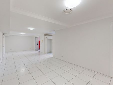 Perfectly positioned apartment - call now to inspect - Photo 3