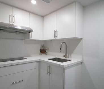 For Lease - 10 Akil Thomas Gardens, Toronto, Ontario - Photo 3