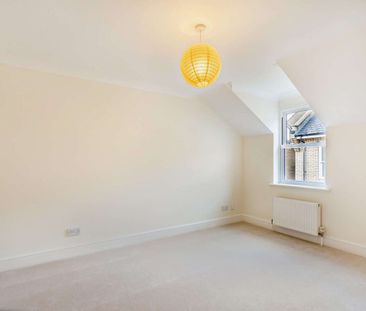 Well-presented three bedroom house in central Cambridge - Photo 6