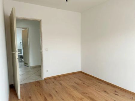 Helle Wohnung mit Dachterrasse und Stellplatz im Herzen von Rheinau! - Photo 5