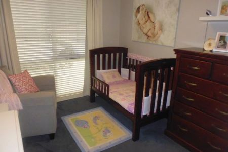 Comfortable Family Living with Space and Convenience - Photo 3