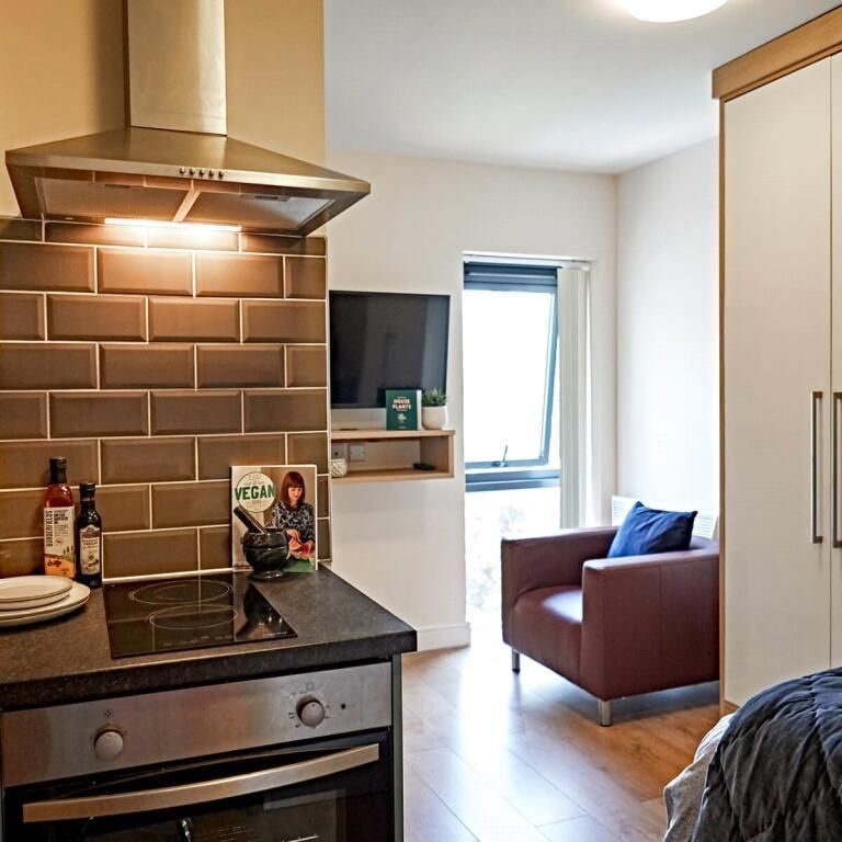 Studio to rent - Photo 1