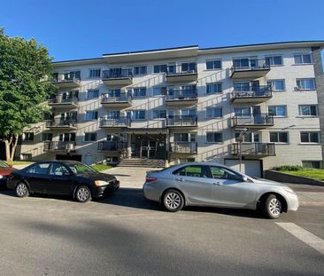 Two-Bedroom (4.5) Large - 2925 Rue Louis-Paré, Lachine - Photo 2