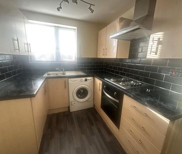 3 bedroom terraced house to rent - Photo 5