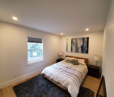 For Lease - 270 Glebeholme Boulevard, Toronto, Ontario - Photo 4