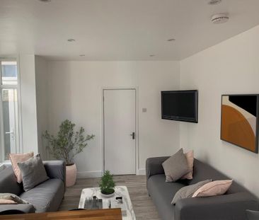 5 bedroom terraced house to rent - Photo 5