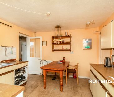 6 bedroom terraced to rent - Photo 4