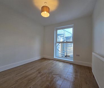 2 bedroom bungalow to rent - Photo 2