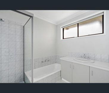 25 Landale Drive, Strathdale, Vic 3550 - Photo 5