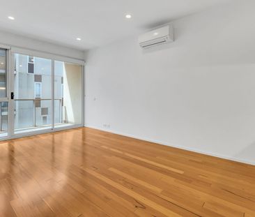 Apartment living in a lifestyle location - Photo 3