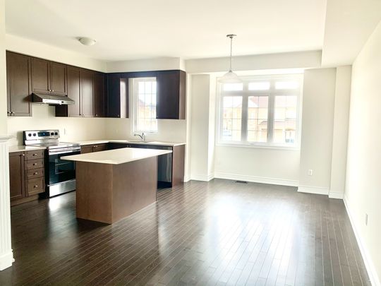 For Lease - 10 Oakmore Lane, Brampton, Ontario - Photo 1