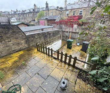 3 bedroom terraced house to rent - Photo 6