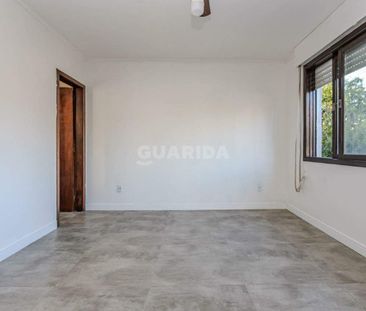 Apartamento JK para alugar no bairro Três Figueiras, em Porto Alegr... - Photo 2