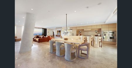 Absolute Beachfront New Sub Penthouse / Sky home in the Heart of Burleigh Heads. - Photo 3