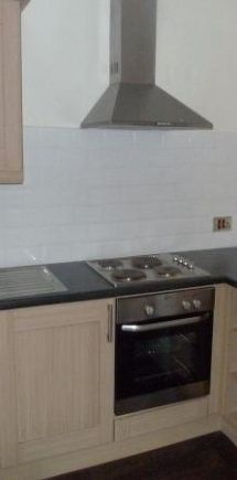 1 Bed - Tudor House, Kirkgate, Town Centre, Huddersfield - Photo 1