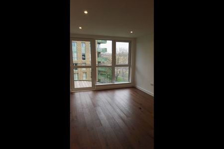 1 Bed Flat, Ottley Drive, SE3 - Photo 2