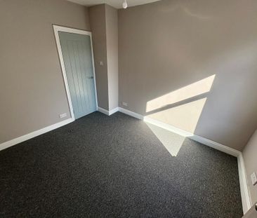 Alliance Avenue - Photo 1