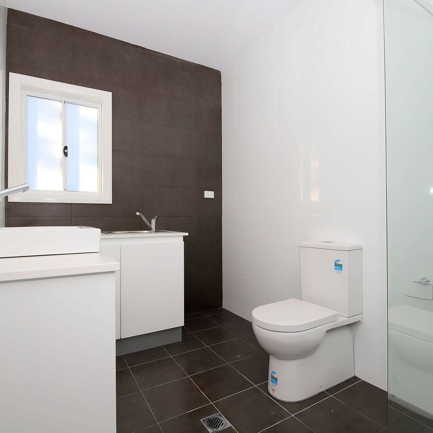 3 Bedroom Luxury Granny Flat - Photo 1