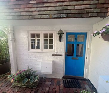 High Street, Petworth - Photo 1