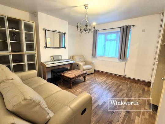 Armstrong Crescent, New Barnet, EN4 - Photo 1