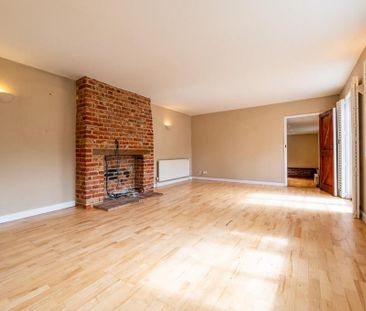 5 bedroom detached house to rent - Photo 1